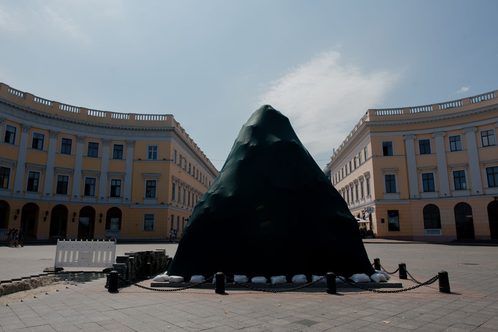 The Monument to Duc de Richelieu is covered with sandbags for protection from Russian aerial attacks in Odesa, Ukraine, on Aug. 11, 2025.