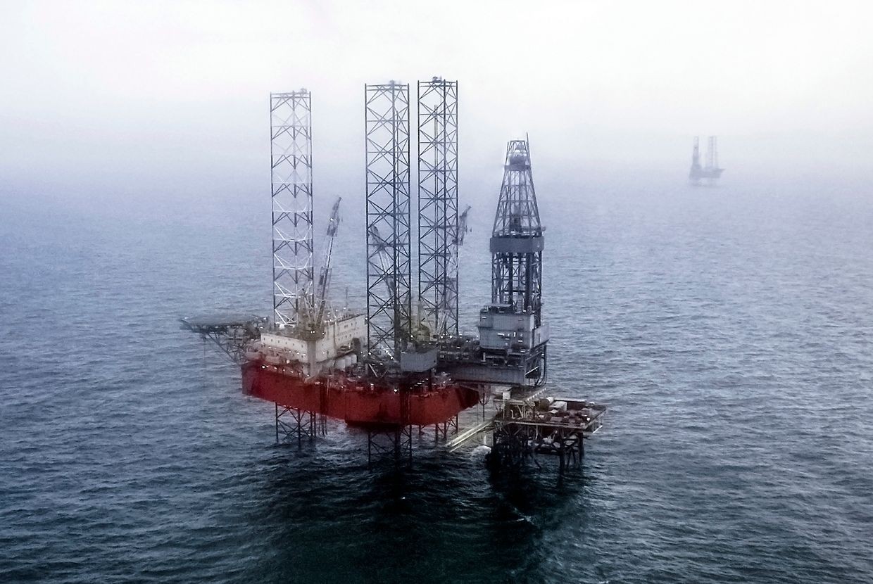 Exclusive: Ukraine pitches US modernizing its largest oil refinery as part of minerals deal