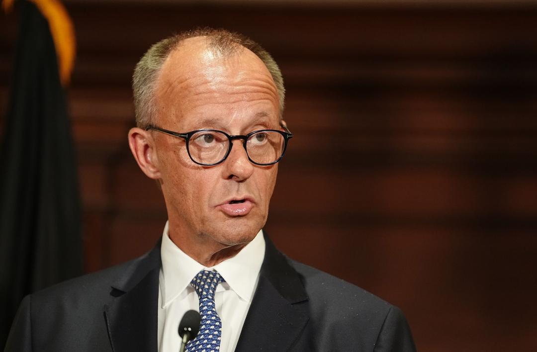 Zelensky, Putin may meet within 2 weeks, German chancellor says