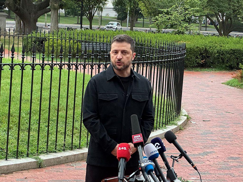 Zelensky says he will discuss territory with Putin as Ukraine signals readiness for unconditional peace talks with Russia