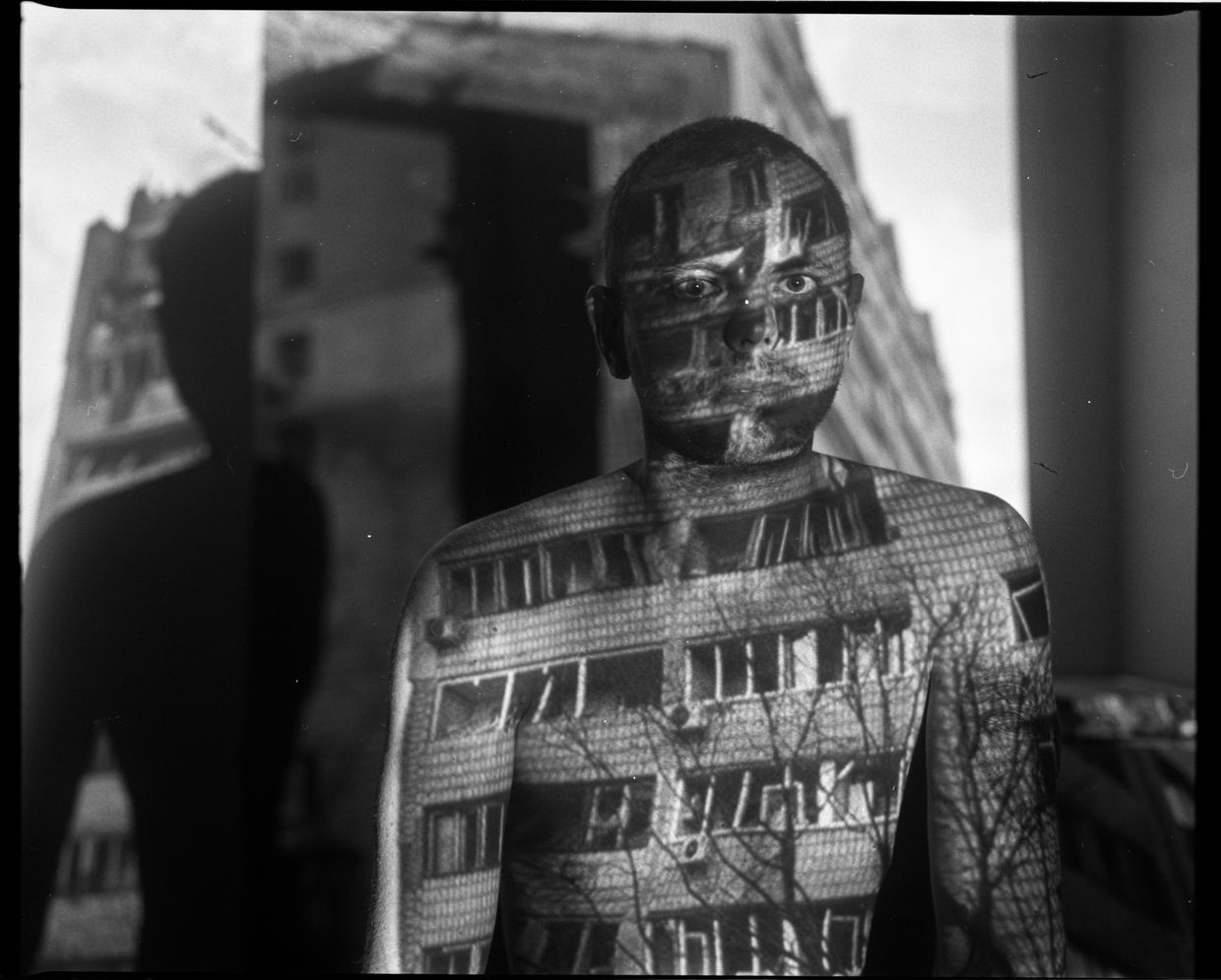 ‘Tattoos of war’ — haunting portraits of Ukrainians’ most painful wartime memories (Photos)