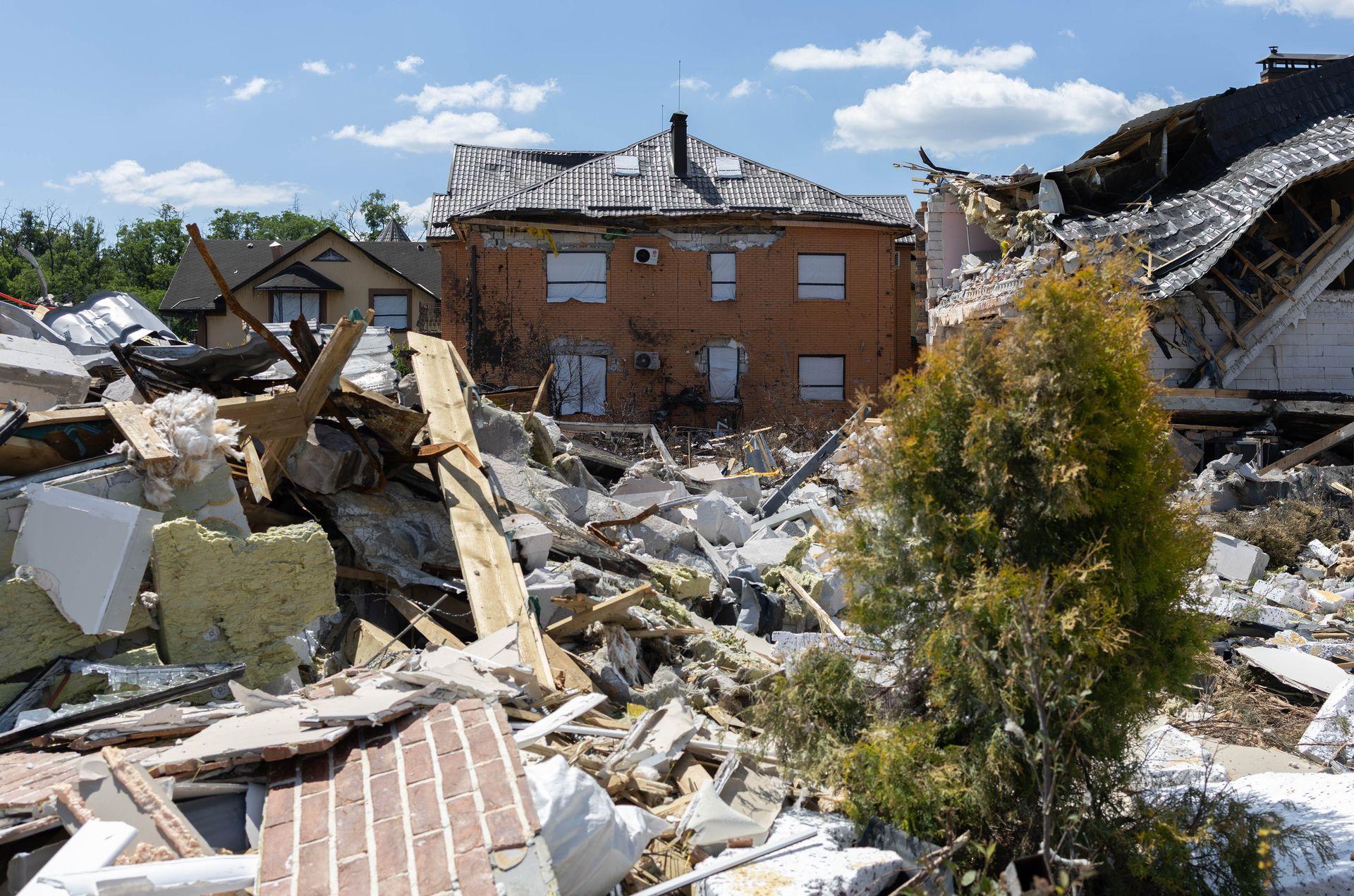 Destoyed houses due to Russian 今日澳洲幸运十168最新结果体彩记录 attack in Hora, Ukraine 168澳洲幸运10开奖官方开奖记录结果体彩 168澳洲幸运10官网结果记录体彩查询 168官方开奖历史记录查询结果 on July 3, 2025.